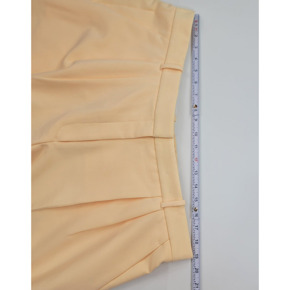 Abercrombie & Fitch Curve Love Tailored Shorts Size 18 Yellow 5" Inseam - Picture 8 of 10